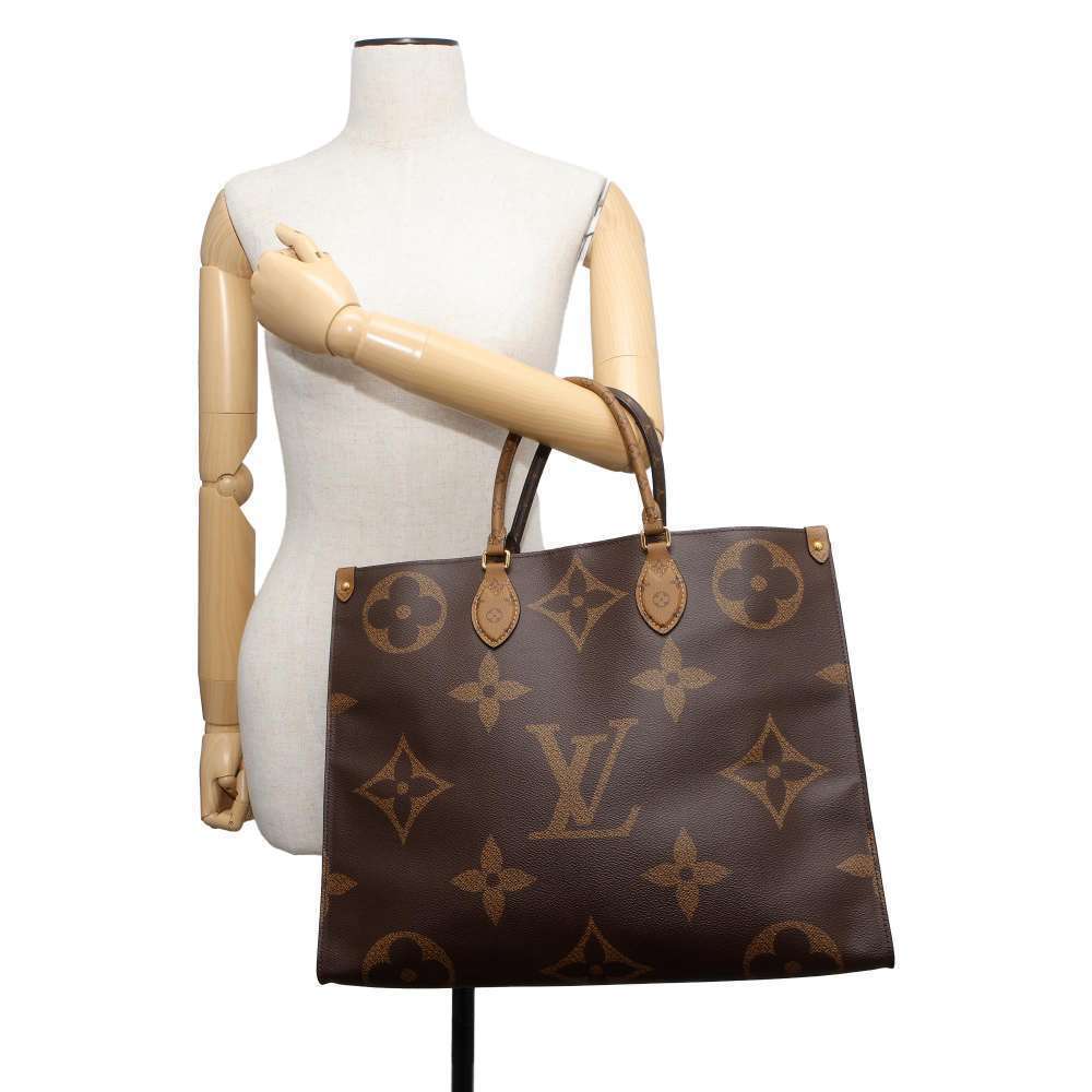 Louis Vuitton Tote Giant Bag OnTheGo Monogram Reverse Shoulder - Picture 4 of 12